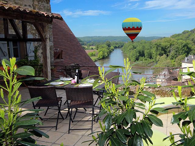 Photo n°1 location Maison de vacances à BEYNAC ET CAZENAC (annonce réf. C2422404)