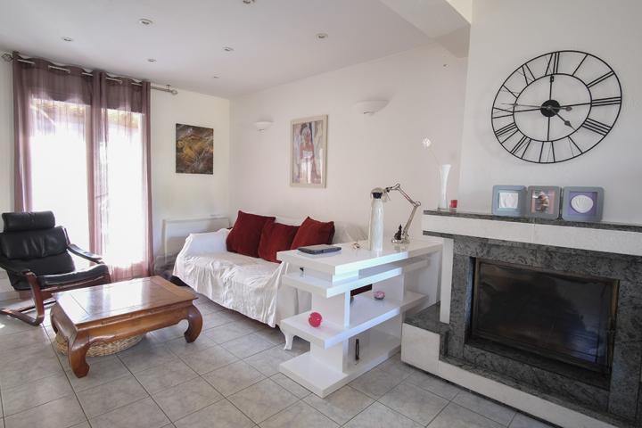 Location vacances LA CRAU - photo n°9 annonce P1958300