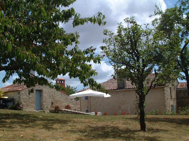 Photo 1 - Gîte 4 personnes à SAINT MICHEL LE CLOUCQ